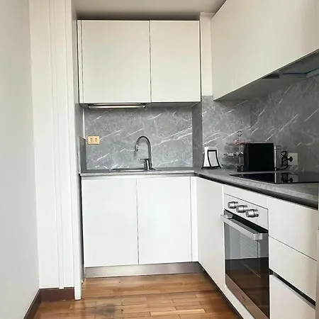 Apartment Royal - Centro Cadorna Milan