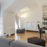 Royal - Centro Cadorna Lägenhet *