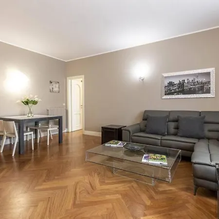 Royal - Centro Cadorna Apartment Milan