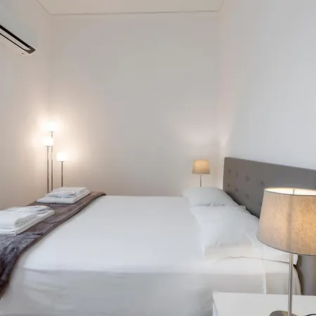 Royal - Centro Cadorna Milan