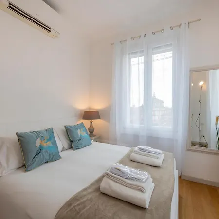 Royal - Centro Cadorna Apartment Milan