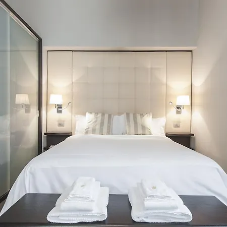 Apartment Royal - Centro Cadorna Milan