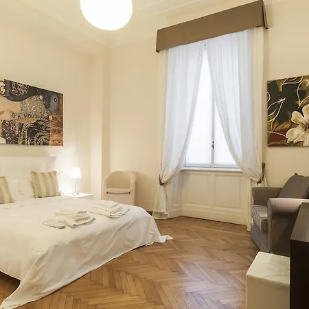 Royal - Centro Cadorna Milan